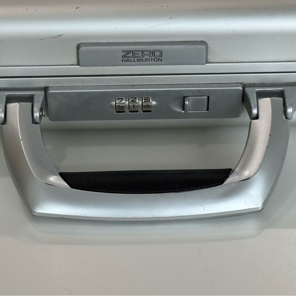 Sub Zero Silver Briefcase - image 7